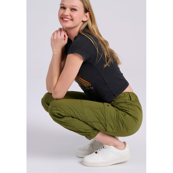 Γυναικείο cargo παντελόνι FUNKY BUDDHA FBL009-101-02 χακί 