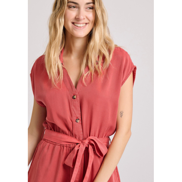 Γυναικείο midi σεμιζιέ φόρεμα FUNKY BUDDHA FBL009-147-13 κόκκινη Γυναικεία
