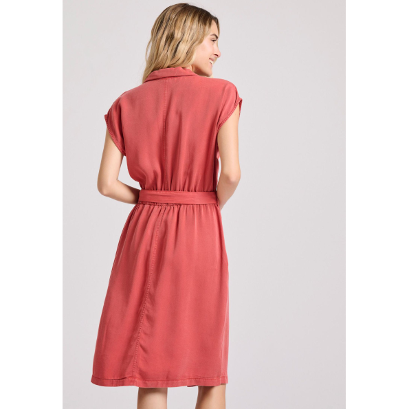 Γυναικείο midi σεμιζιέ φόρεμα FUNKY BUDDHA FBL009-147-13 κόκκινη Γυναικεία