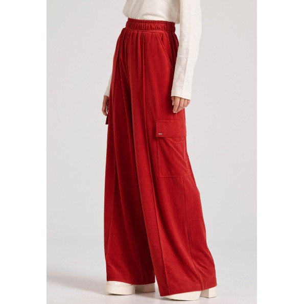 Γυναικείο βελουτέ cargo παντελόνι FUNKY BUDDHA FBL010-117-02 κόκκινο Γυναικεία