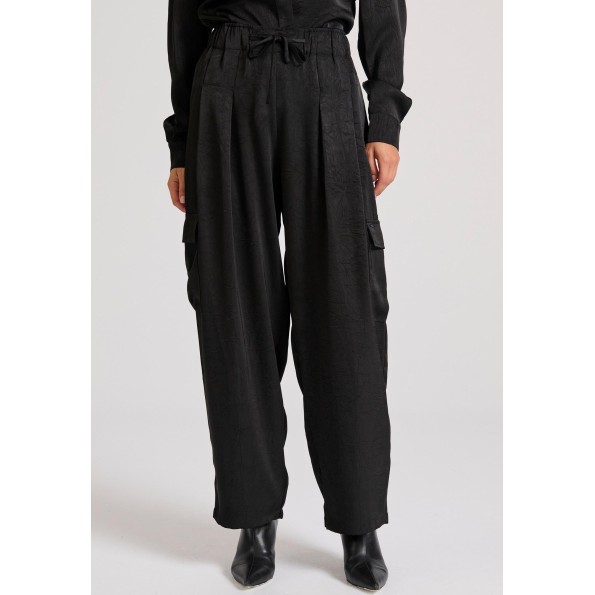 Γυναικείο cargo παντελόνι FUNKY BUDDHA FBL010-116-02 μαύρο