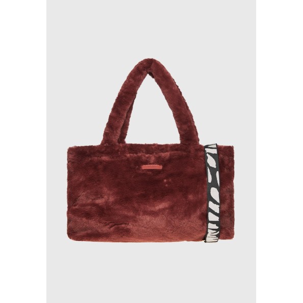 Γυναικεία γούνινη τσάντα ώμου FUNKY BUDDHA FBL010-165-10 καφέ