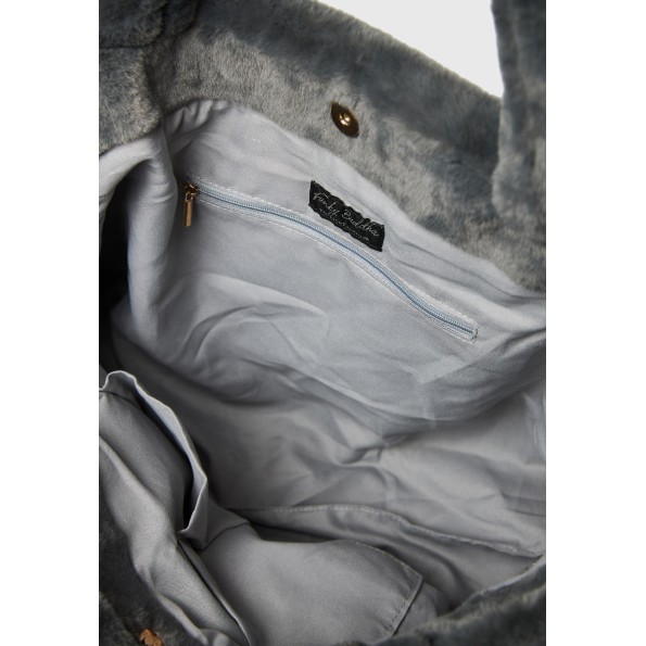 Γυναικεία γούνινη τσάντα ώμου FUNKY BUDDHA FBL010-165-10 γκρι Γυναικεία