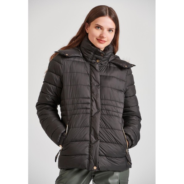 Γυναικείο καπιτονέ puffer μπουφάν FUNKY BUDDHA FBL010-100-01 μαύρο Γυναικείο καπιτονέ puffer μπουφάν FUNKY BUDDHA FBL010-100-01 μαύρο