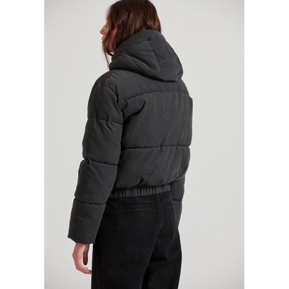 Γυναικείο puffer μπουφάν FUNKY BUDDHA FBL010-106-01 μαύρο Γυναικεία