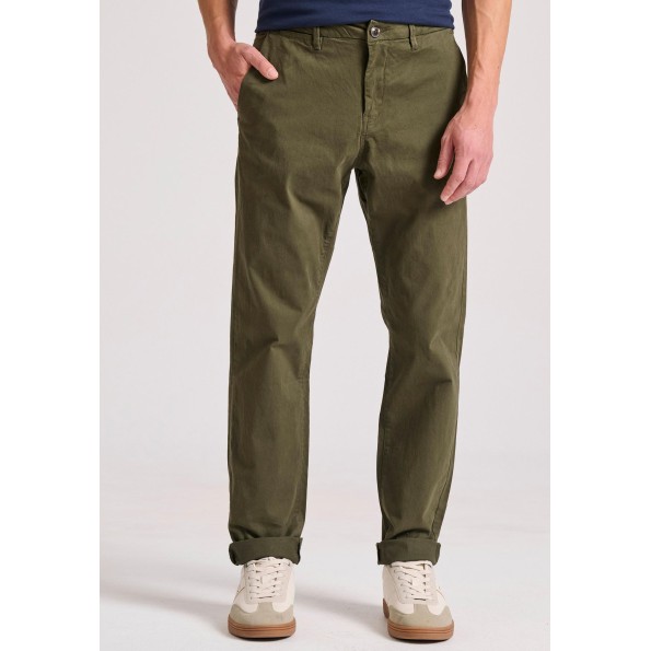 Ανδρικό straight fit chino παντελόνι FUNKY BUDDHA FBM010-007-02 λαδί Ανδρικό straight fit chino παντελόνι FUNKY BUDDHA FBM010-007-02 λαδί