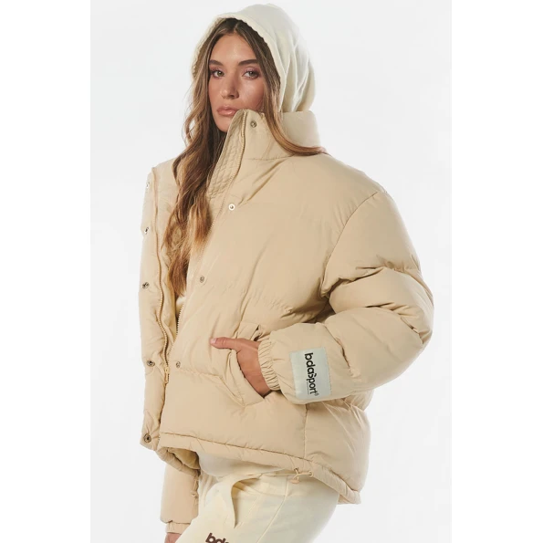 Γυναικείο oversized cropped μπουφάν BODY ACTION 071231-01 μπεζ