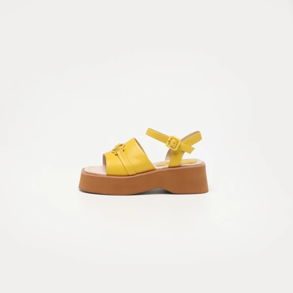 Γυναικεία flatform σανδάλια 19V69 ITALIA AM P346-K336 κίτρινα