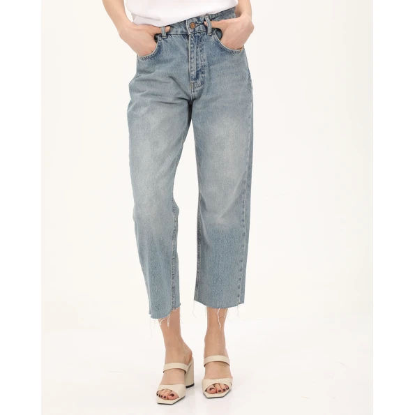 Γυναικείο cropped jean παντελόνι ATTRATTIVO 9918485 μπλε